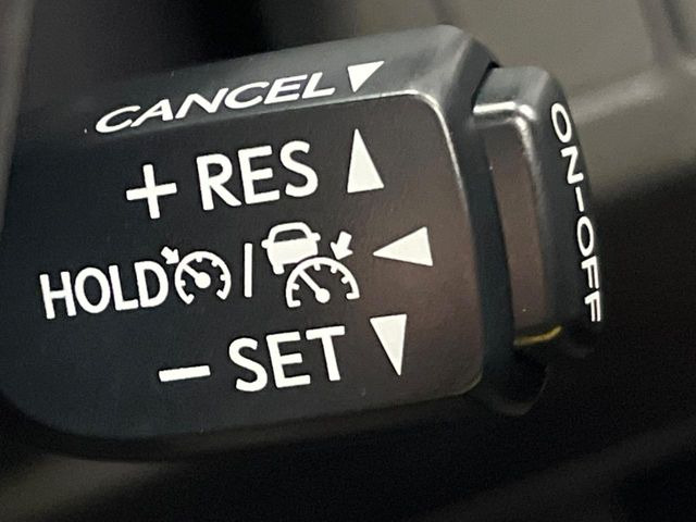 �y���[�_�[�N���[�Y�R���g���[���z�������H�ł̒��������s���y��!!�����ő��x��ۂN���[�Y�R���g���[�����A�Փˌy���V�X�e���ƘA�g���A�O���̎ԗ������m���ĎԊԂ�ۂ悤�ɑ��x���߂��Ă���܂�!!