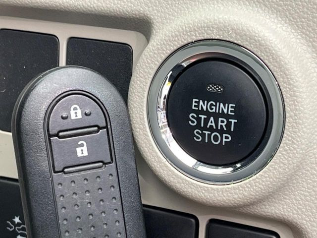 �y�L�[�t���[�V�X�e���z�J�o����|�P�b�g�ɓ��ꂽ�܂܂ł��h�A�̎{���E�������\�ȃX�}�[�g�L�[�𑕔��B�G���W���̃I���E�I�t�����J�M�����o���K�v����������Ƃ��Ă��֗��ł���