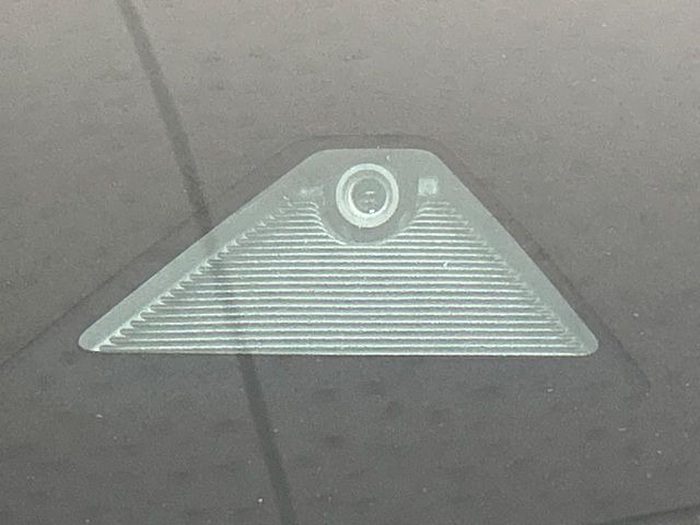 �y�X�}�[�g�V�e�B�u���[�L�T�|�[�g�z�ᑬ���s���ɑO���̎ԗ�����F�����A�Փ˂������Ȏ��͌x��ƃu���[�L�ŏՓˉ���Ɣ�Q�y�����A�V�X�g�B�����S�Ƀh���C�u�����y���݂��������܂��B