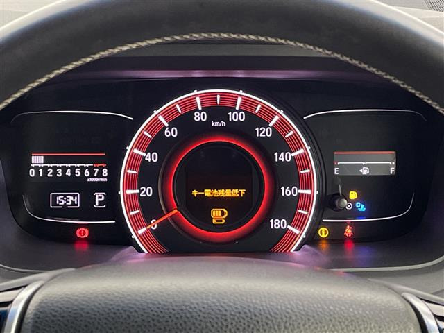 オデッセイ2.4 アブソルート EX 4WD