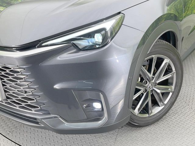 �yLED�w�b�h���C�g�z���V����ԑ��s�����ǍD�Ȏ��E���m�ۂ����S���ĉ^�]�ł��鍂�P�xLED�w�b�h���C�g�𑕔�!�_�����x�������A����d�͂��}�����Ă��܂��B