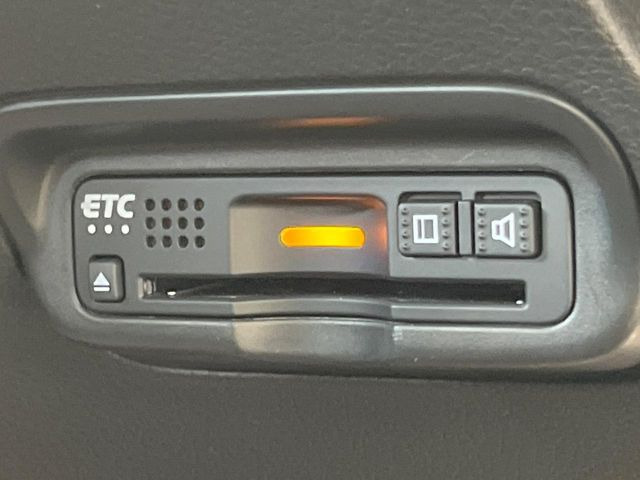 【ETC】高速道路の料金所をストレスなく通過!話題のスポットやサービスエリアに多い「スマートIC」利用時は必須のアイテムです。当店でセットアップを実施、ご納車当日からすぐにご利用いただけます!