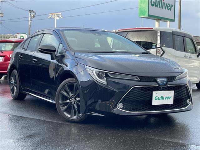 カローラ1.8 ハイブリッド W×B