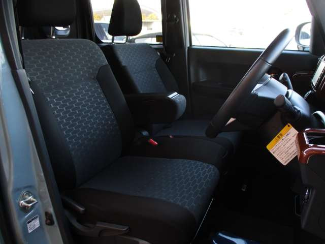 ����SD�i�r�E�t���Z�O�EB�J�����EBluetooth�E�O��h�����R�E�����d���X���C�h�E�v����H�E�X�e�A�X�C�b�`�E����14AW�ELED�w�b�h���C�g/�t�H�O�E�X�}�[�g�A�V�X�g�V�E�Ԍ��ߘa9�N8��