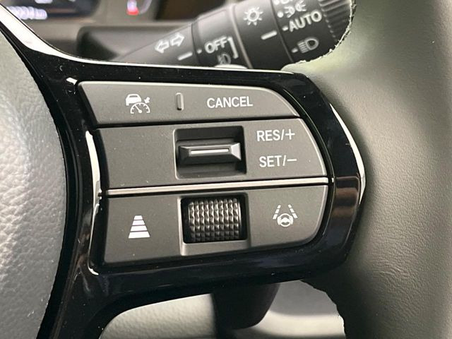 �y�A�_�v�e�B�u�N���[�Y�R���g���[���z�������H�ł̒��������s���y��!!�����ő��x��ۂN���[�Y�R���g���[�����A�Փˌy���V�X�e���ƘA�g���A�O���̎ԗ������m���ĎԊԂ�ۂ悤�ɑ��x���߂��Ă���܂�!!