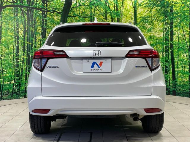 安心の最長10年・走行無制限保証(有償)をご用意。保証内容も充実はもちろん、無料点検&オイル交換や、年中無休の全国・24時間ロードサービスも付帯されておりますのでご安心下さい。