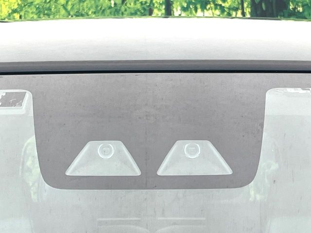 �y�X�}�[�g�A�V�X�g�z���s���ɑO���̎ԗ�����F�����A�Փ˂������Ȏ��͌x��ƃu���[�L�ŏՓˉ���Ɣ�Q�y�����A�V�X�g�B�����S�Ƀh���C�u�����y���݂��������܂��B