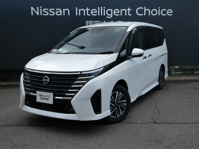 セレナ1.4 e-4ORCE ハイウェイスターV 4WD