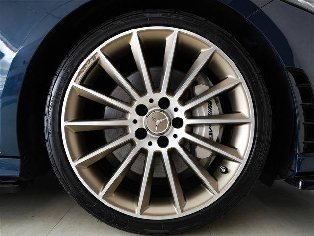 �I�v�V����:AMG�p�t�H�[�}���X�p�b�P�[�W