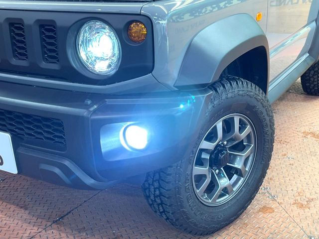 �yLED�w�b�h���C�g�z���V����ԑ��s�����ǍD�Ȏ��E���m�ۂ����S���ĉ^�]�ł��鍂�P�xLED�w�b�h���C�g�𑕔�!�_�����x�������A����d�͂��}�����Ă��܂��B