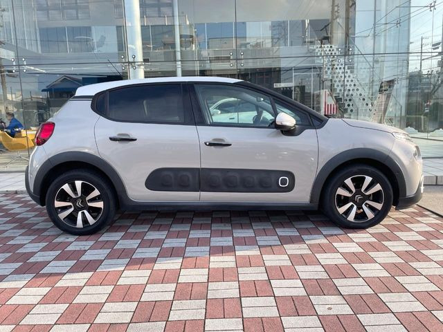 �����X�ł́A�e���[�J�[�̐�p�f�f�e�X�^�[�𓱓��B���Ǝ��i�����e�N�j�J���X�^�b�t���풓���Ă���܂��̂ŁA������̍ۂɂ����S���Ă����p���������܂��B