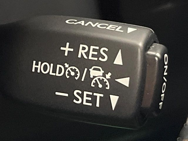 �y���[�_�[�N���[�Y�R���g���[���z�������H�ł̒��������s���y��!!�����ő��x��ۂN���[�Y�R���g���[�����A�Փˌy���V�X�e���ƘA�g���A�O���̎ԗ������m���ĎԊԂ�ۂ悤�ɑ��x���߂��Ă���܂�!!