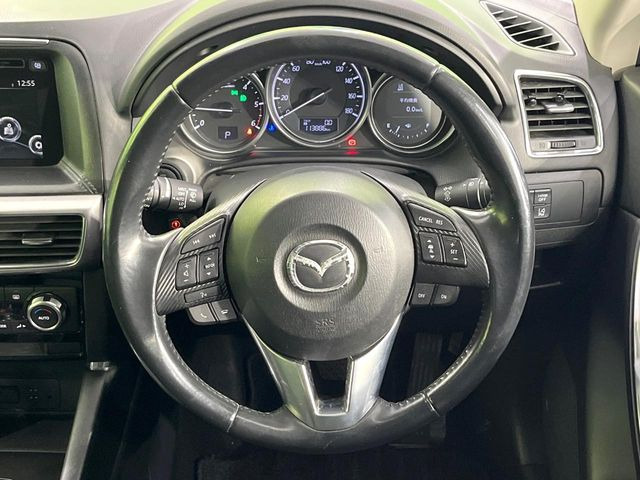 �y�����v�����X�e�A�����O�z�㎿�Ȋv���g�p���邱�ƂŁA��ɂ����������݂ƂĂ��^�]���₷���n���h���ł���