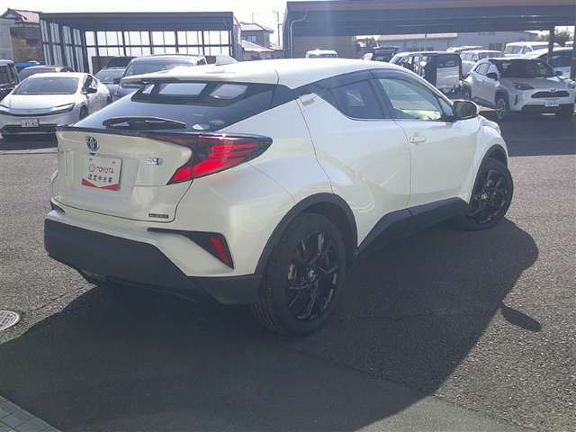 C-HRハイブリッド 1.8 G モード ネロ セーフティ プラス