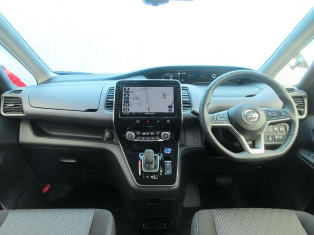 セレナ1.2 e-POWER ハイウェイスターV