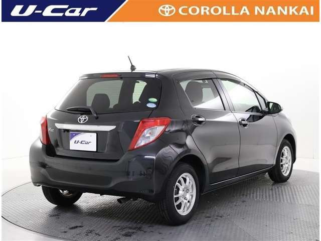 ヴィッツ1.3 F スマイルエディション