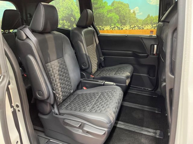 ���ڒ����̓E�H�[�N�X���[�ƂȂ��Ă���܂��B���ڂƎO��ڂ̈ړ�����~�肪�Ƃ��Ă��y�ɂȂ�̂ŁA���~��̍ۂ��X�g���X�������邱�Ƃ͂���܂����