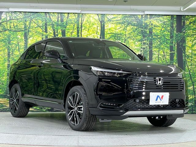 高透明度のガラス皮膜で撥水はもちろん、上質なツヤ・光沢を実現。紫外線や酸性雨から大切な愛車を保護し、色あせ・劣化を防止。「弾スプラッシュコート」、「弾プリミッサコート」からお選びいただけます。