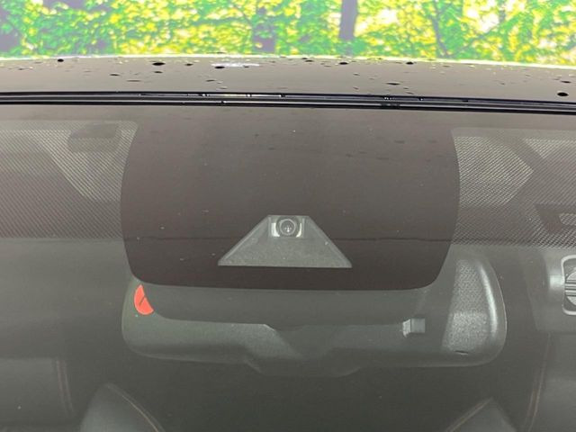 �y�g���^�Z�[�t�e�B�Z���X�z���s���ɑO���̎ԗ�����F�����A�Փ˂������Ȏ��͌x��ƃu���[�L�ŏՓˉ���Ɣ�Q�y�����A�V�X�g�B�����S�Ƀh���C�u�����y���݂��������܂��B