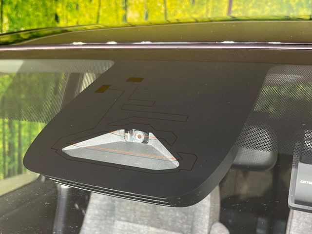 �y�g���^�Z�[�t�e�B�Z���X�z���s���ɑO���̎ԗ�����F�����A�Փ˂������Ȏ��͌x��ƃu���[�L�ŏՓˉ���Ɣ�Q�y�����A�V�X�g�B�����S�Ƀh���C�u�����y���݂��������܂��B