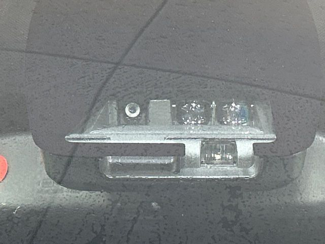 �y�g���^�Z�[�t�e�B�Z���X�z���s���ɑO���̎ԗ�����F�����A�Փ˂������Ȏ��͌x��ƃu���[�L�ŏՓˉ���Ɣ�Q�y�����A�V�X�g�B�����S�Ƀh���C�u�����y���݂��������܂��B