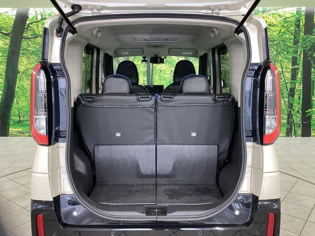 ���i�̂���������ʋ΁A���}���ɏ\���ȉ׎��X�y�[�X���m�ۂ��Ă���܂��B�Z�J���h�V�[�g��|���ƁA�傫�ȉו��̐ύڂ��\�ł���