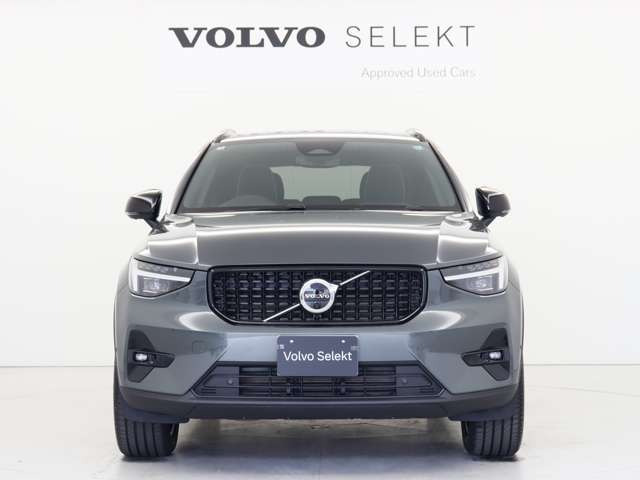 XC40ウルトラ B4 AWD 4WD