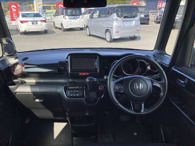 N-BOXカスタムG Lパッケージ 2トーンカラースタイル