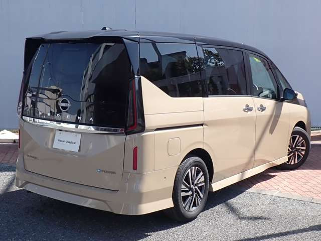 セレナ1.4 e-POWER ルキシオン