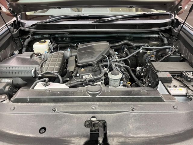 �e�؁E���J�Ȑ�僁�J�j�b�N�X�^�b�t������!�E�Ԍ��E�_�������E���̓��̏C���ȂǃA�t�^�[�T�[�r�X�����S�B���Ԃ̃J�X�^�}�C�Y���l�N�X�e�[�W�̃T�[�r�X�X�^�b�t�܂ł����k���������B