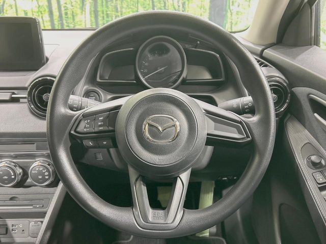 �y�X�e�A�����O�X�C�b�`�z�^�]���A�O������ڐ������炷���ƂȂ��A�I�[�f�B�I���̑��삪�\�ȕ֗��@�\!���S&���K�ȃh���C�u�����o���Ă���܂���