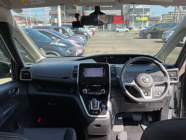 セレナ1.2 e-POWER ハイウェイスターV