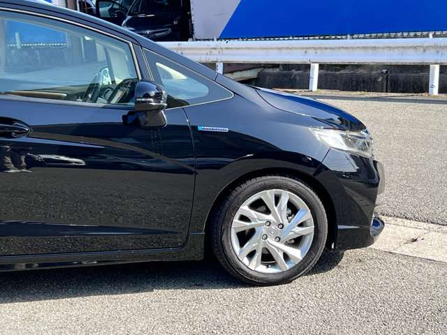 ���Ђ́A���q���܂̃j�[�Y�ɂ������o����悤�A�L�x�ȎԎ����葵���Ă���܂��B����芷���̍ۂ��A����A��낵�����肢�������܂��B