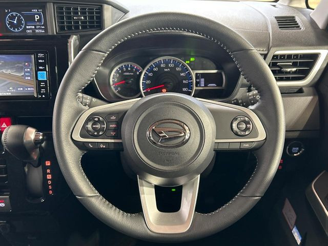 �y�����v�����X�e�A�����O�z�㎿�Ȋv���g�p���邱�ƂŁA��ɂ����������݂ƂĂ��^�]���₷���n���h���ł���