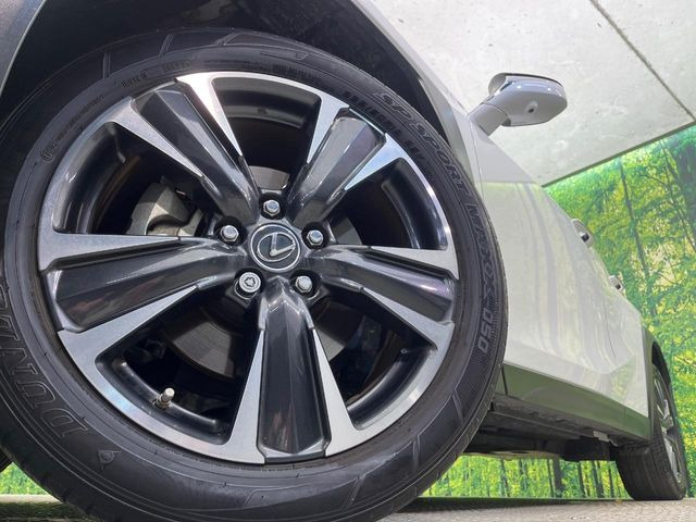 �y�O���[�h��p����18�C���`�A���~�z�C�[���z�f�U�C�����̍��������A���~�z�C�[���𑕒����Ă���܂��B�e��ЊO�A���~�z�C�[����A�X�^�b�h���X�^�C�����戵�����Ă���܂��B���񂲑��k����������