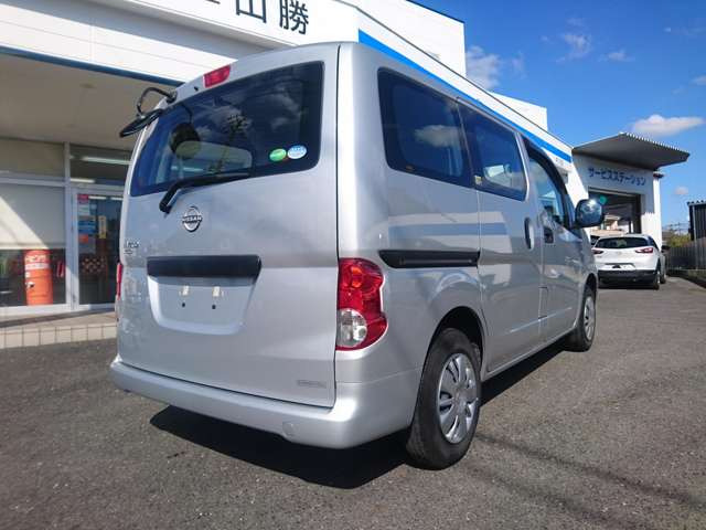 NV200バネットバン1.6 VX