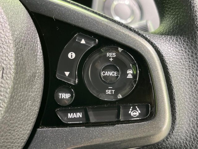 �y�A�_�v�e�B�u�N���[�Y�R���g���[���z�������H�ł̒��������s���y��!!�����ő��x��ۂN���[�Y�R���g���[�����A�Փˌy���V�X�e���ƘA�g���A�O���̎ԗ������m���ĎԊԂ�ۂ悤�ɑ��x���߂��Ă���܂�!!