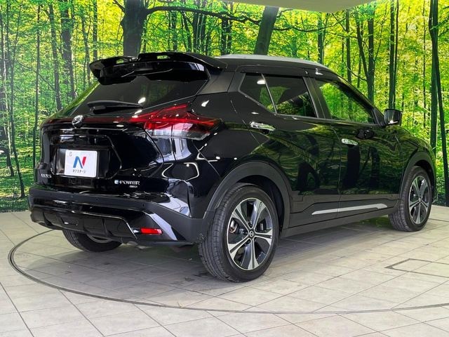 ☆全国のネクステージからお取り寄せが可能※!遠方の店舗に展示してあるクルマが気になる場合も、最寄りの店舗でご覧いただくことが可能です!是非私たちに要望をお聞かせください!※別途費用