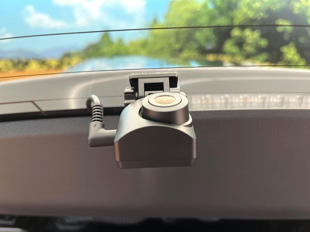 �y�h���C�u���R�[�_�[�z�h���C�u���R�[�_�[����!���s���͂������A������^�]�⎖�̂ɑ��������ہA�f���ŋL�^���A����̃��X�N�ɔ����܂��B���L�^�pSD�J�[�h�͂��q�l�����g�ł��������������K�v������܂��B