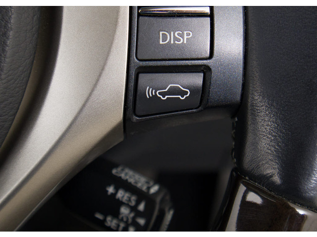 �Փˉ���x���^�v���N���b�V���Z�[�t�e�B�V�X�e�� �O���ɏo��������Q���ɑ΂��x��𔭂��A�h���C�o�[�Ɍx���B�����Ƀu���[�L�A�V�X�g�ɂ��Փˉ���Ƒ��x���y�����܂��B