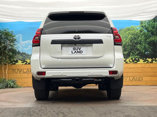 安心の最長10年・走行無制限保証(有償)をご用意。保証内容も充実はもちろん、無料点検&オイル交換や、年中無休の全国・24時間ロードサービスも付帯されておりますのでご安心下さい。