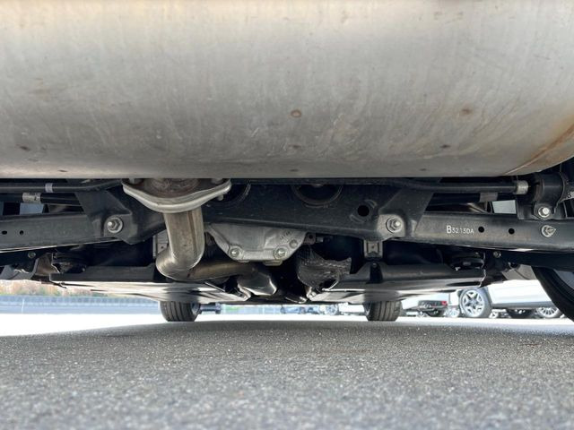 ����肪���ꂢ�Ȃ����ɁA�h�K���H�̎{�H���I�X�X���B�~��n��͂������A���ݕ��ɂ��Z���̕���A��Ń}�����E�E�B���^�[�X�|�[�c���������ɂ��D�]���������Ă���܂��B