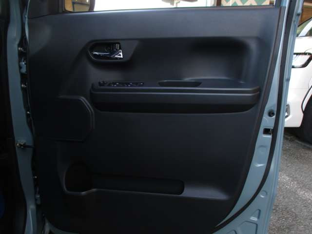 ����SD�i�r�E�t���Z�O�EB�J�����EBluetooth�E�O��h�����R�E�����d���X���C�h�E�v����H�E�X�e�A�X�C�b�`�E����14AW�ELED�w�b�h���C�g/�t�H�O�E�X�}�[�g�A�V�X�g�V�E�Ԍ��ߘa9�N8��