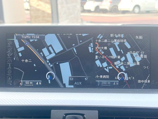 �������i�r:��̊��̂���i�r�́A����������ԓ������o���Ă���܂��B�I�[�f�B�I�@�\���[�����Ă���܂��̂ŁA�^�]�����y���߂܂���