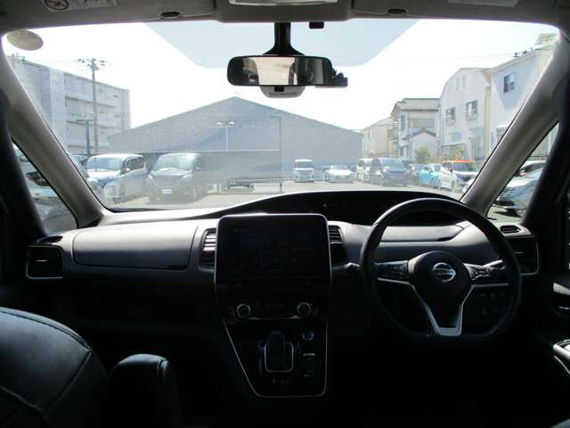 セレナ1.2 e-POWER ハイウェイスターV