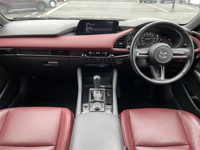 MAZDA3ファストバック1.8 XD バーガンディ セレクション