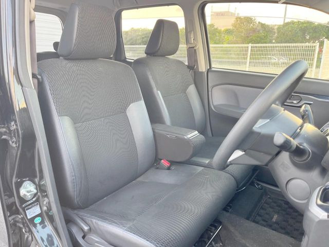 �^�]�ȃV�[�g���͎g�p�������Ȃ��A�ǍD�ȏ�ԂƂȂ��Ă��܂��B���J�Ɏg���Ă������Ƃ��悭�킩��܂��ˁB