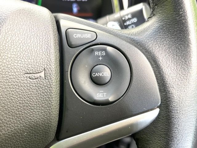 �y�N���[�Y�R���g���[���z�������H�����N���N���s�B�A�N�Z���𗣂��Ă���葬�x�ő��s���ł��A�������^�]���̕��S���y��!�����E�������ȒP�ȃX�C�b�`����Œ����ł��܂��B