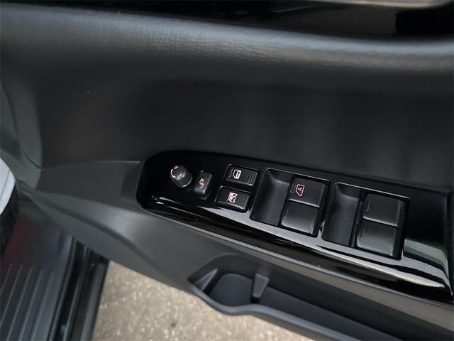 �[�ԑO�ɓ��O���̃N���[�j���O���������܂��B�e��R�[�e�B���O(�ʓr�L��)�����p�ӂ��Ă���܂��̂ŁA���񂲑��k���������B