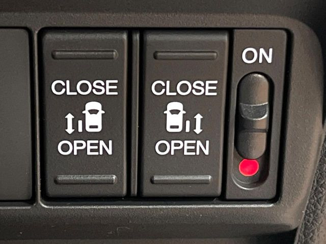 フリード1.5 e:HEV エアー EX